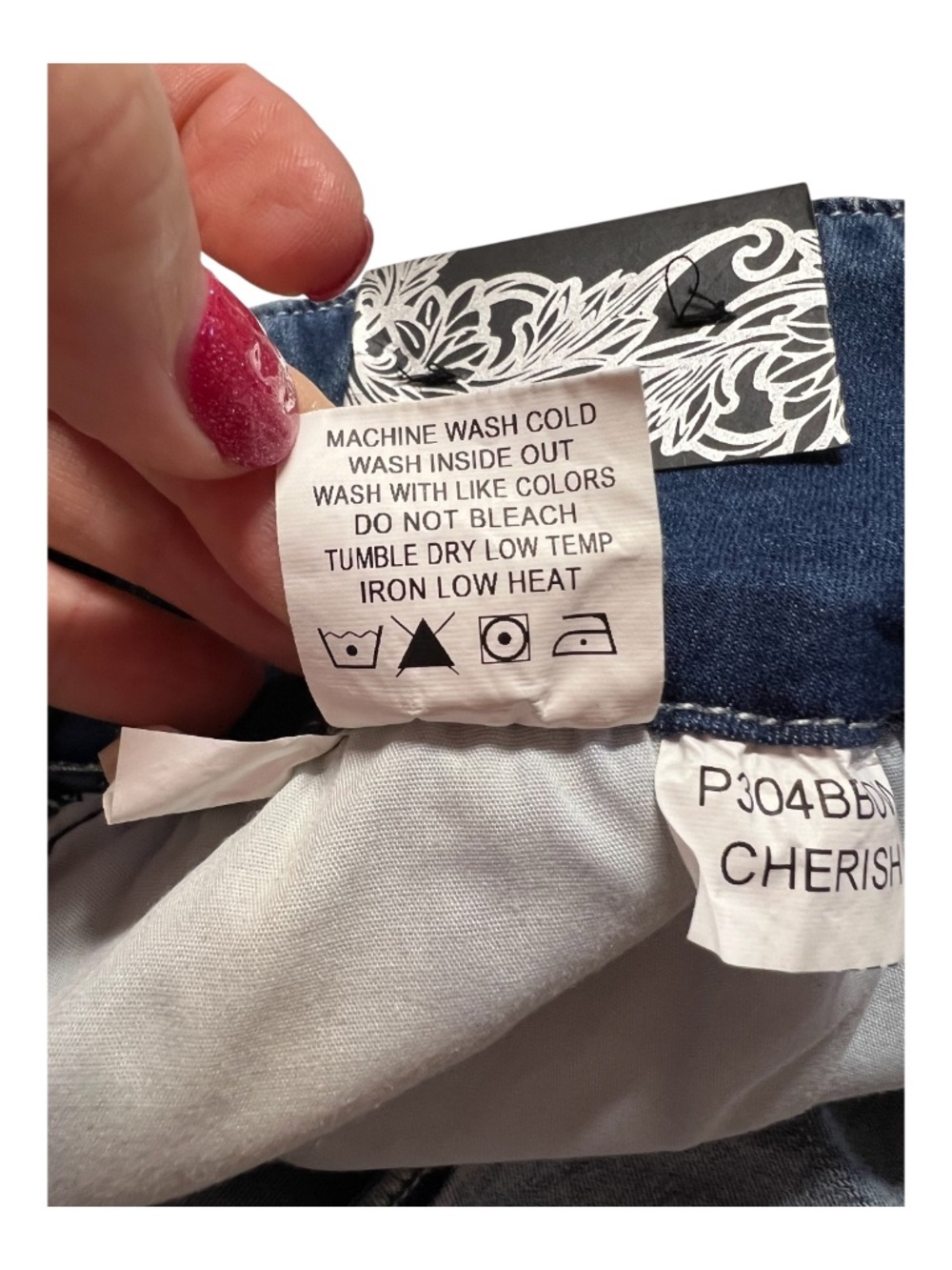 NWT Ethyl Clothing Pearl Embellished Jeans Gemstone Hem Detail | Size 6 - Picture 10 of 10